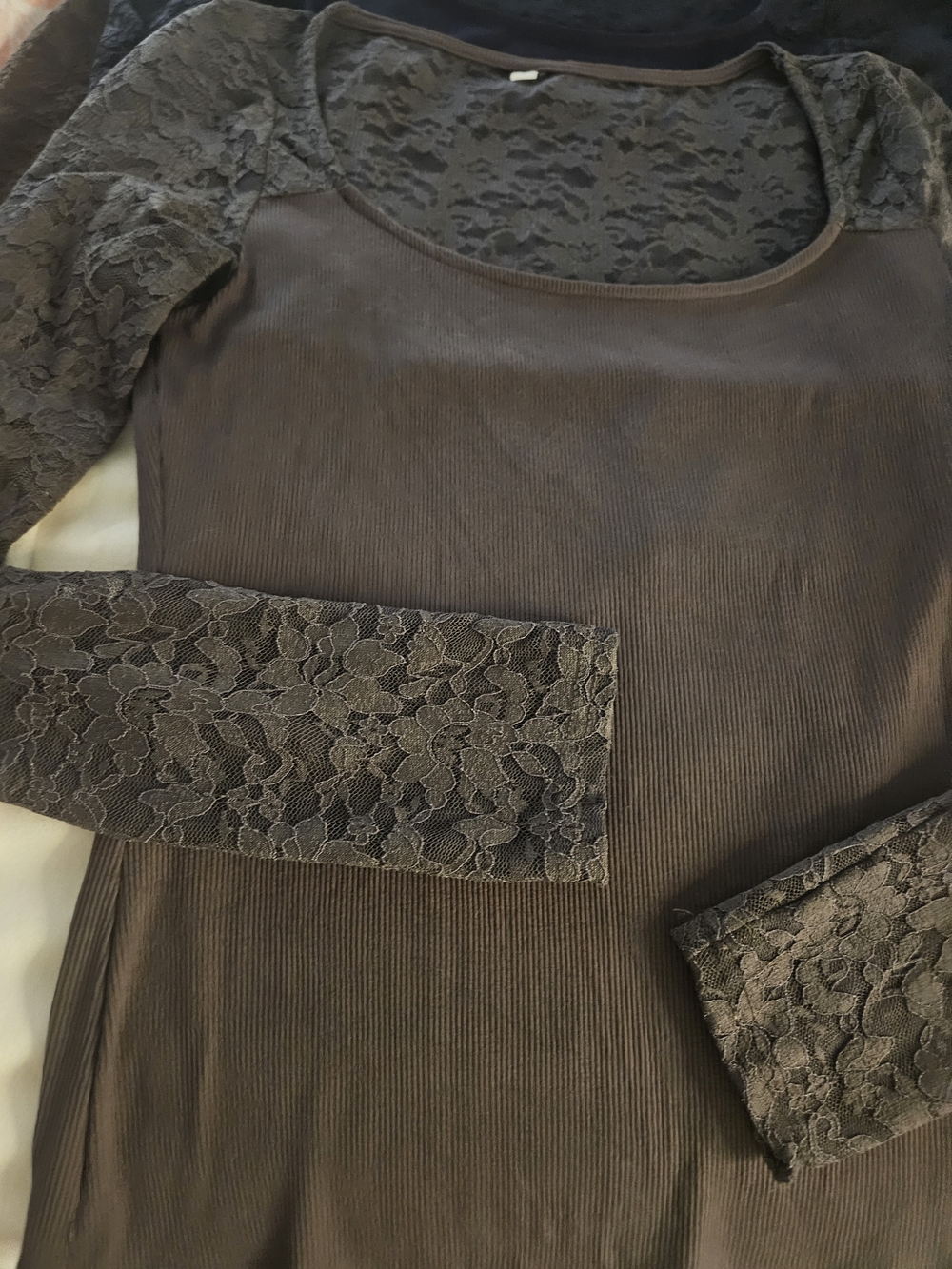 Lace Trim Ribbed Top Bundle - Picture 3 of 7